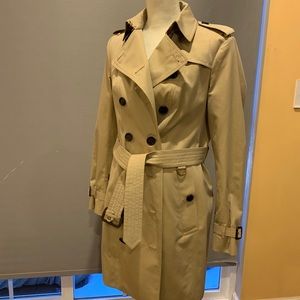 Burberry Sandringham Trench Coat